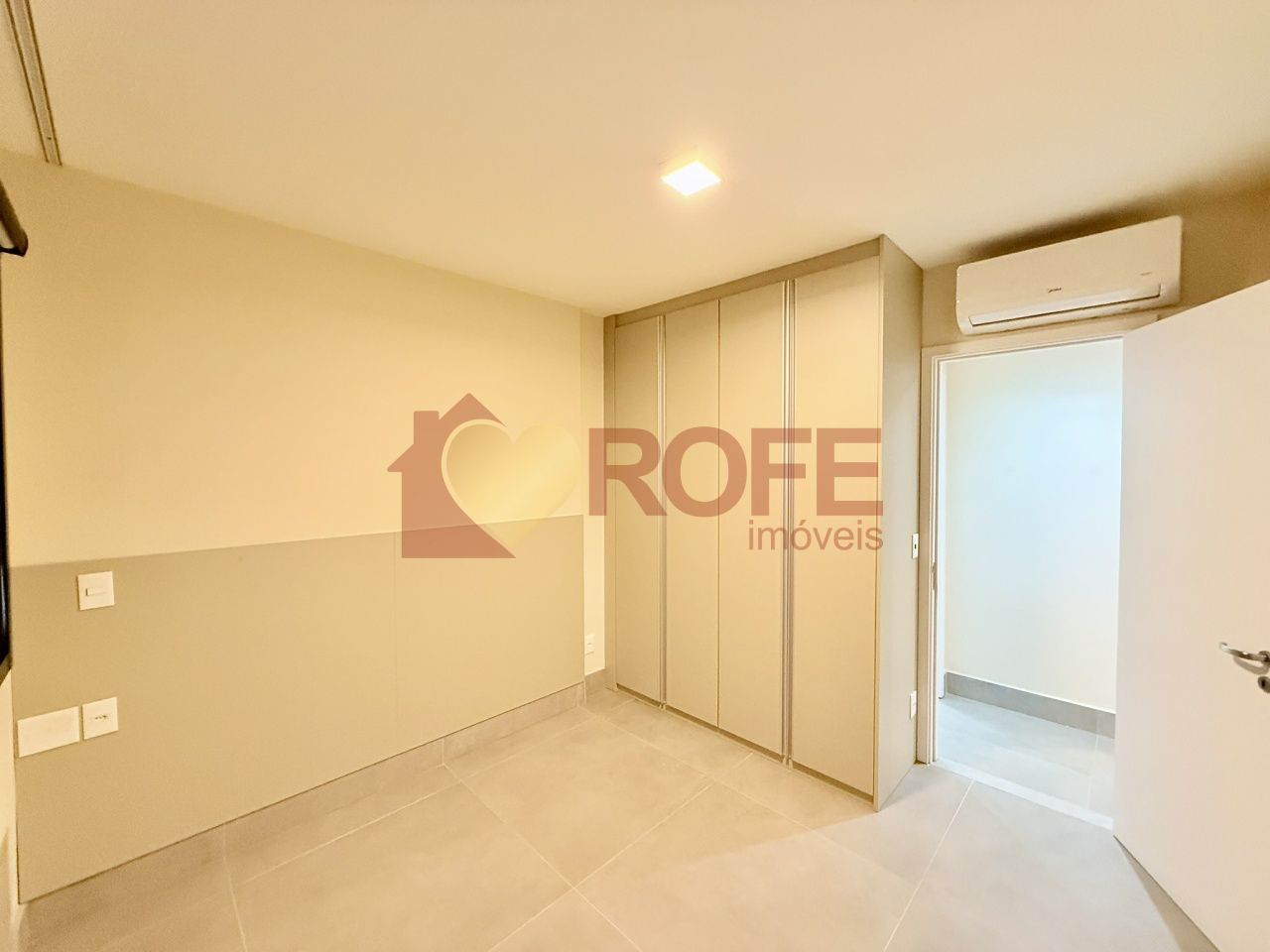 Foto 13 - RF36704
