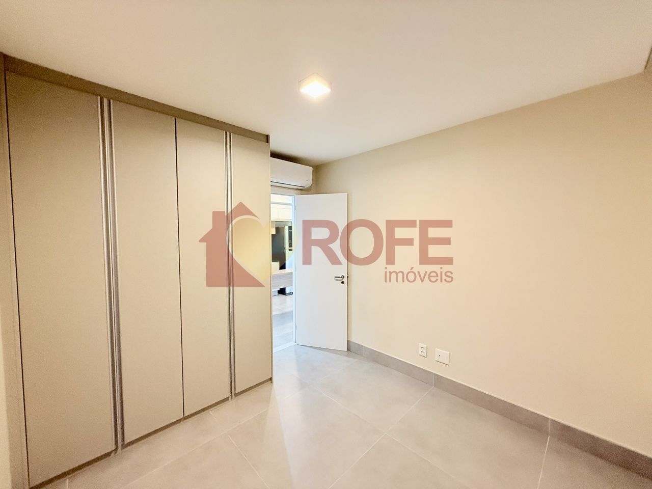 Foto 14 - RF36704