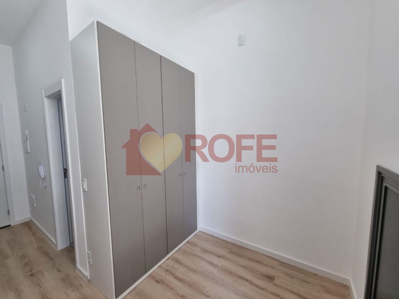 Foto 4 - RF36935