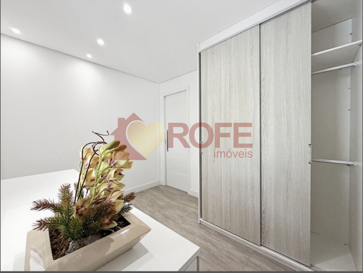 Foto 13 - RF37404
