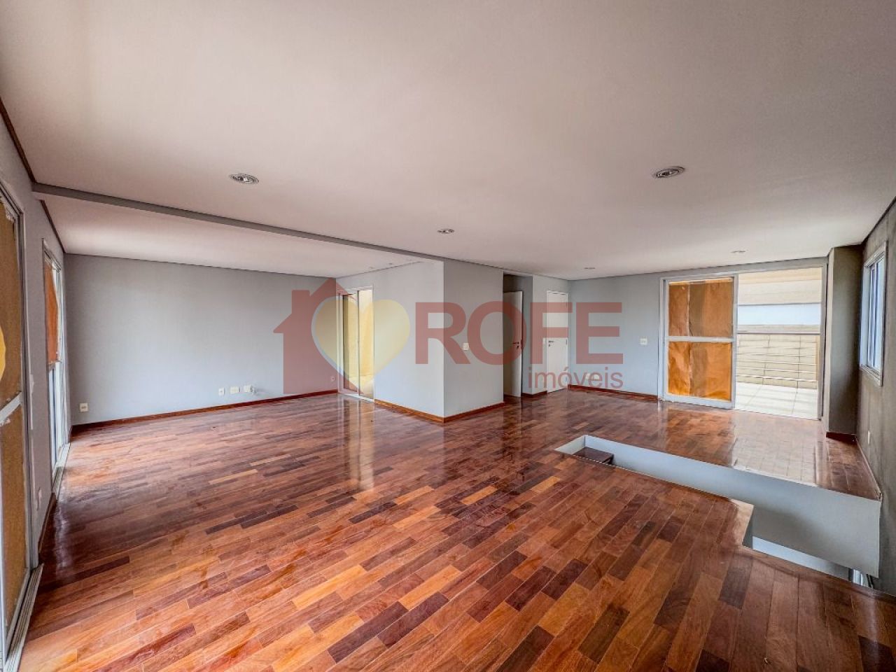 Foto 2 - RF37559