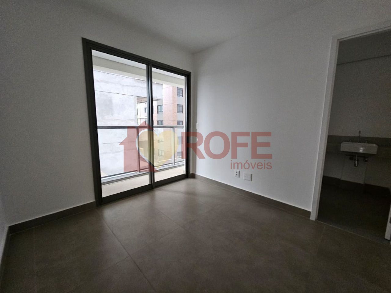 Foto 3 - RF37656