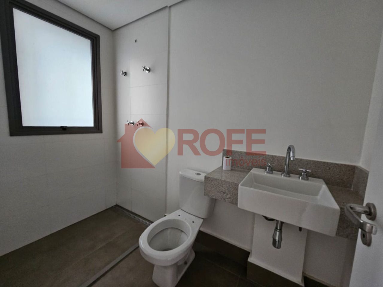 Foto 5 - RF37656