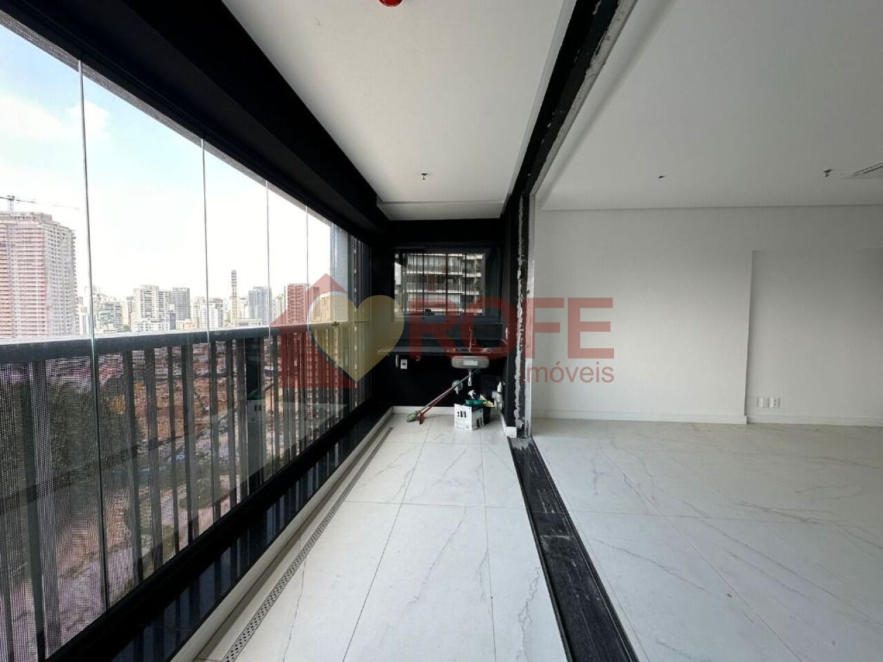 Foto 4 - RF37859