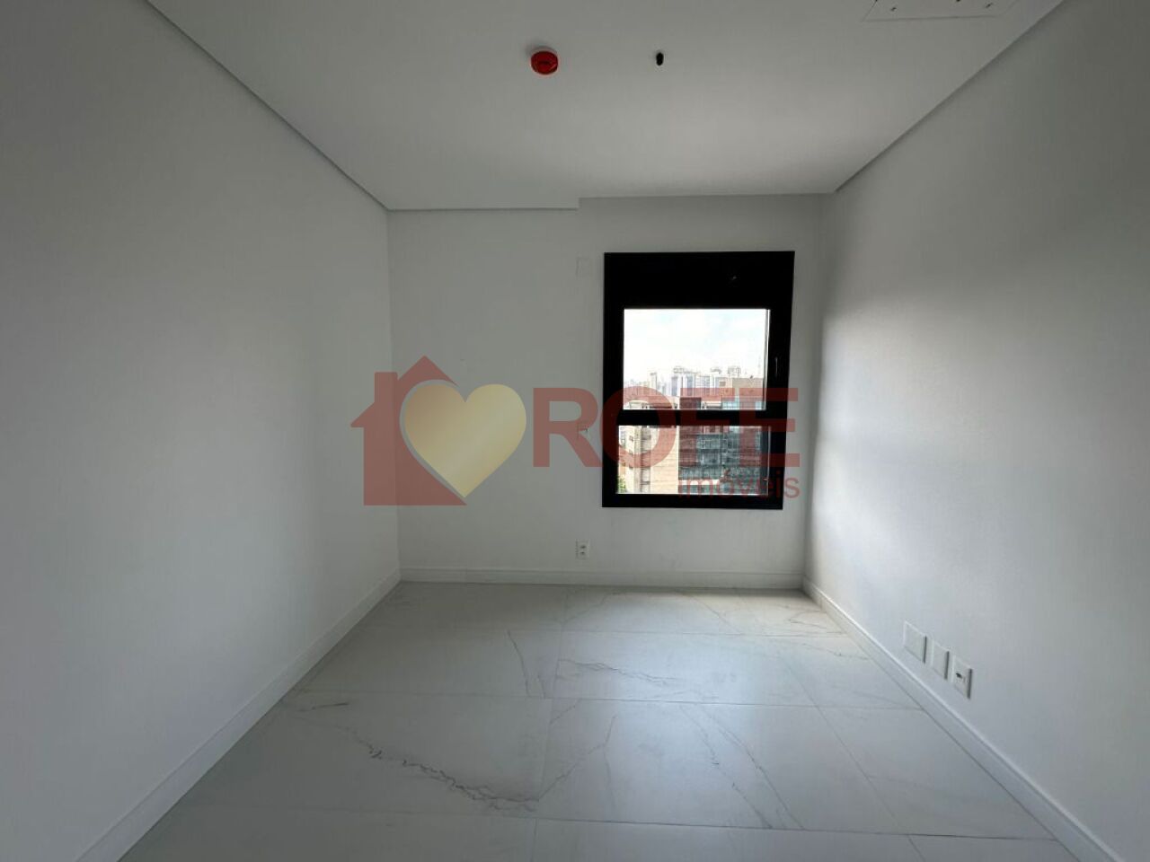 Foto 14 - RF37859
