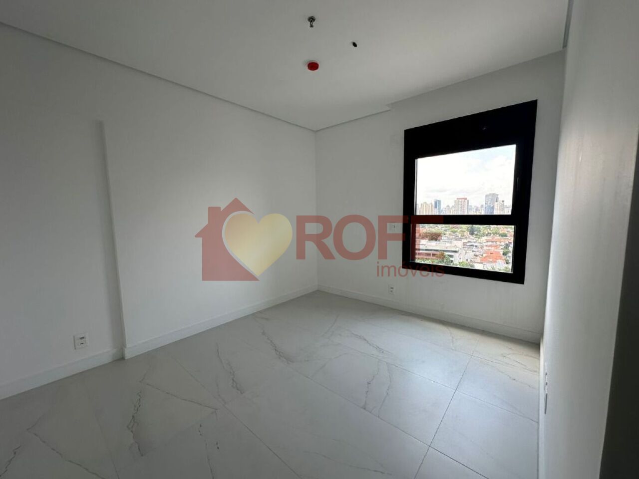 Foto 16 - RF37859