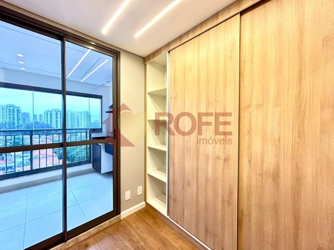 Foto 13 - RF37908