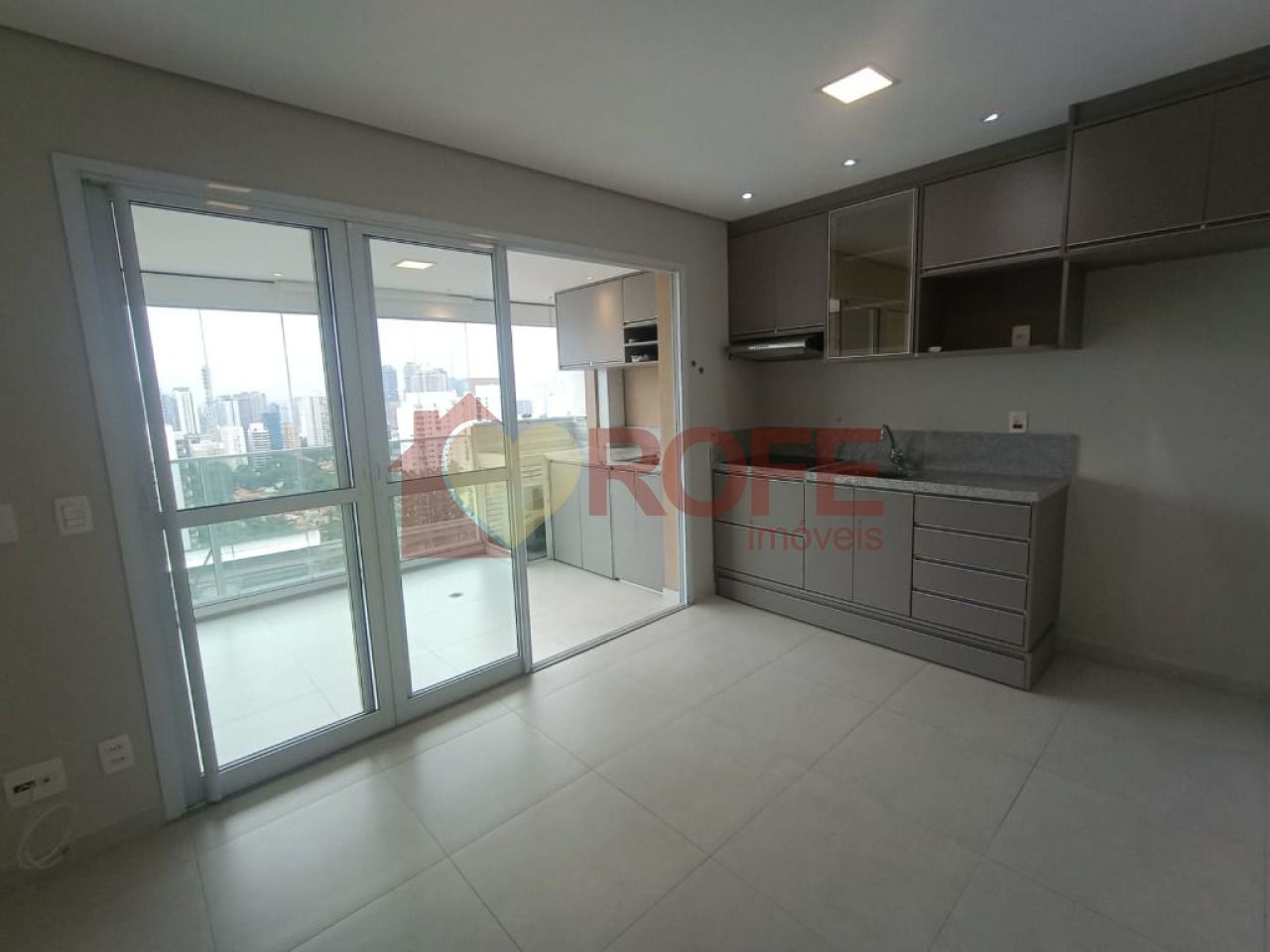Foto 2 - RF38325