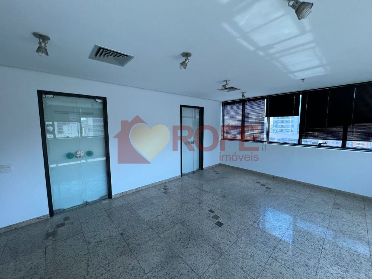 Foto 14 - RF38509