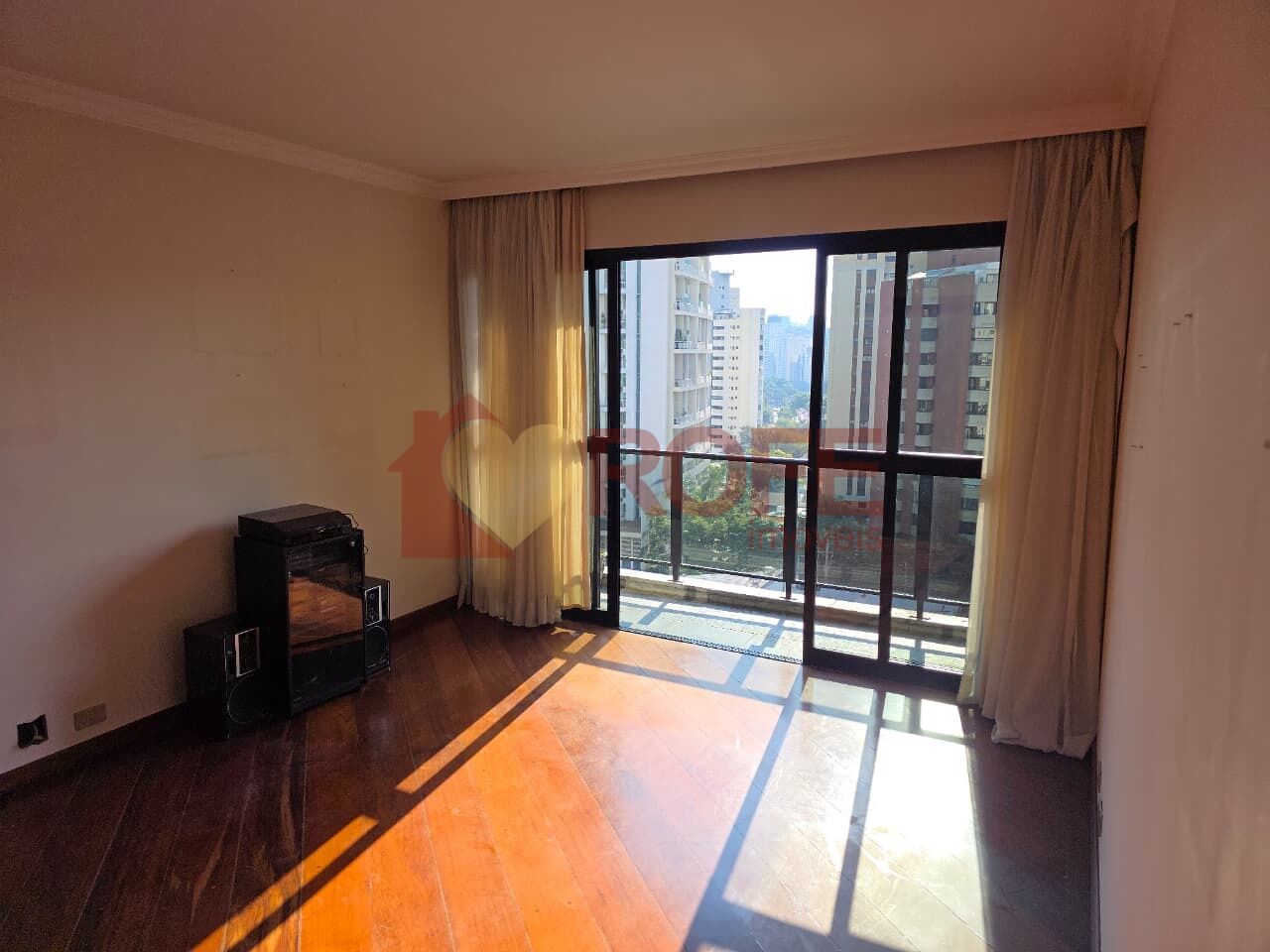 Foto 3 - RF38556