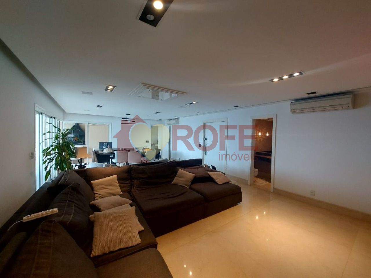Foto 8 - RF40000