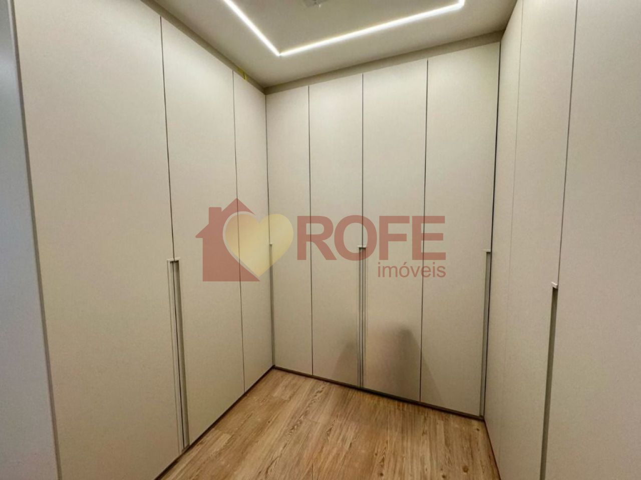 Foto 24 - RF40005