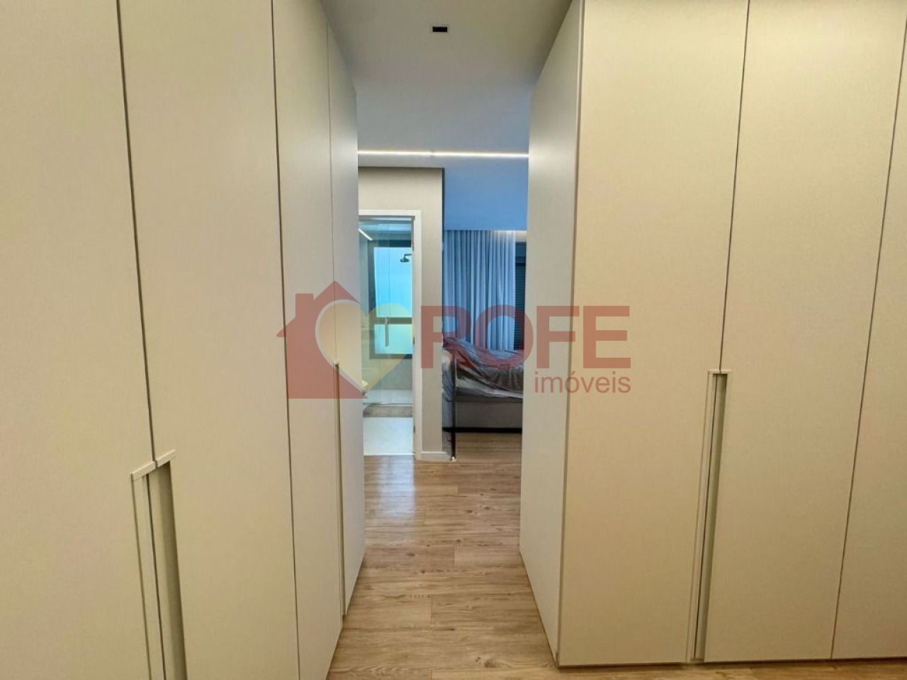 Foto 25 - RF40005