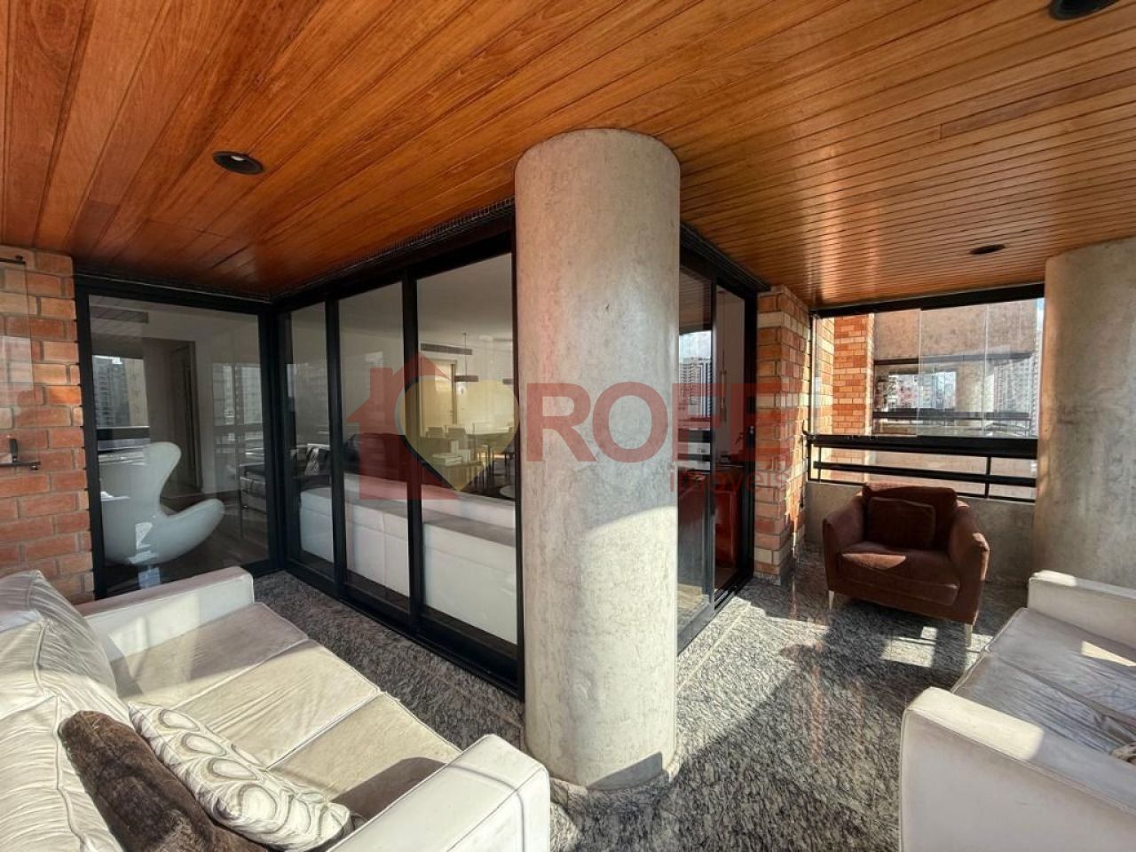 Foto 4 - RF40009