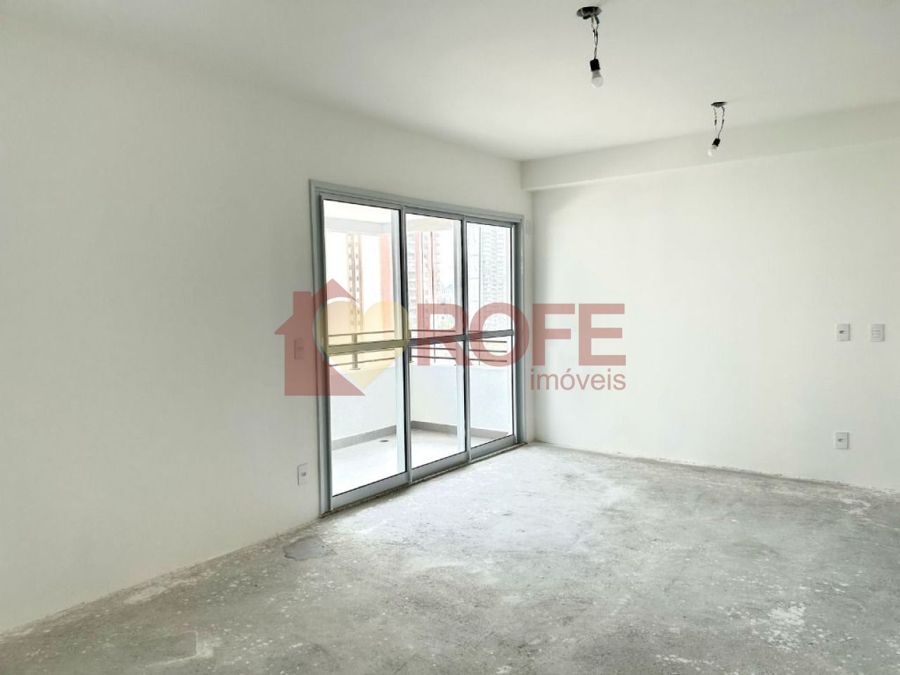 Foto 2 - RF40011