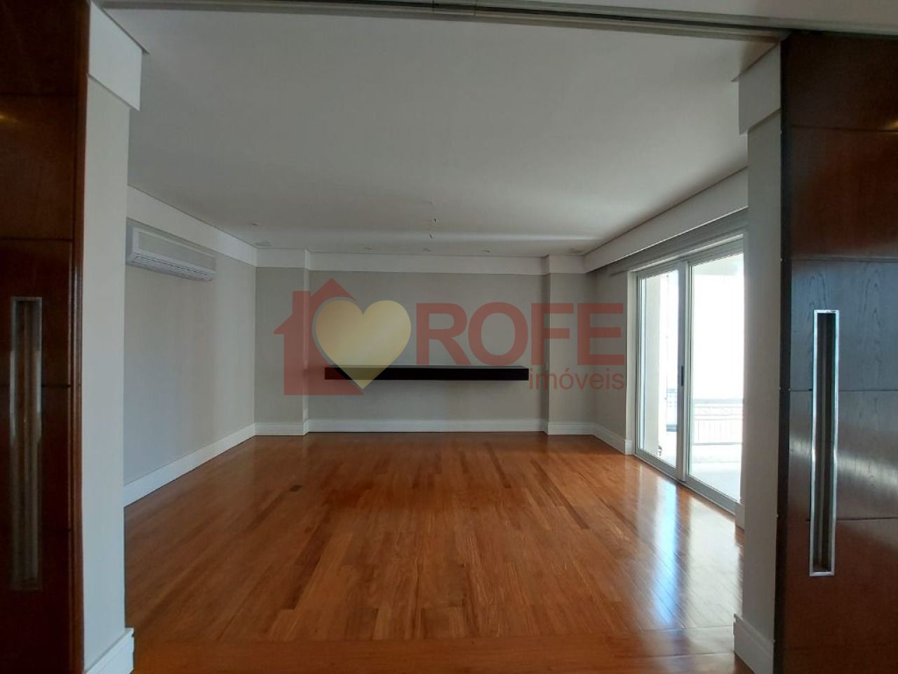 Foto 8 - RF40018