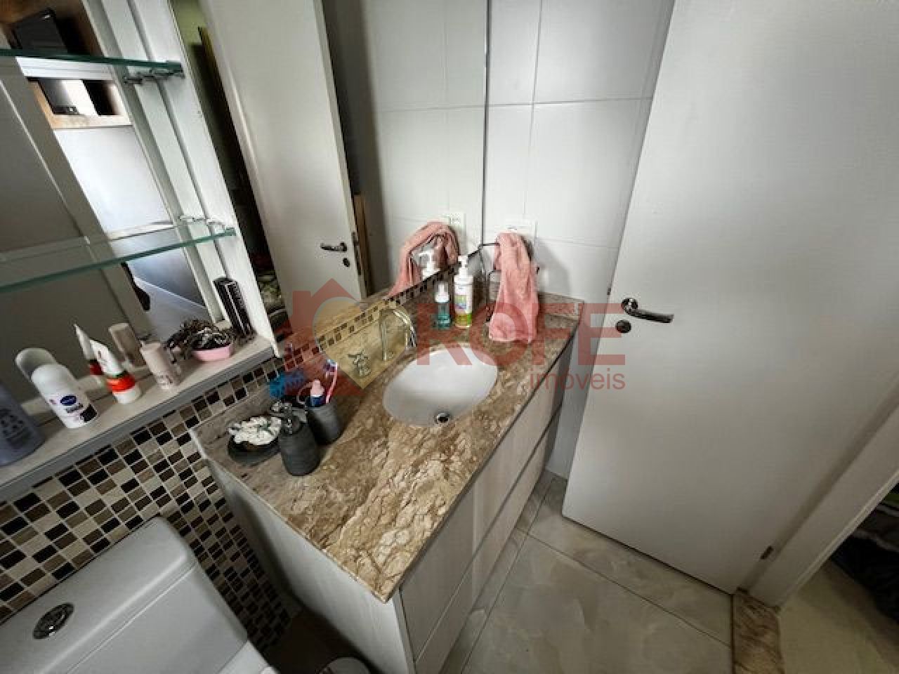 Foto 11 - RF40052