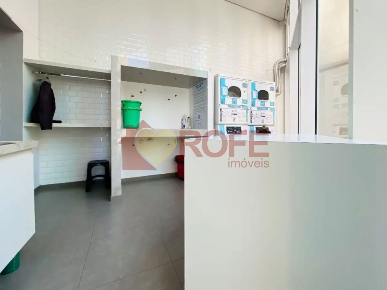 Foto 22 - RF40180
