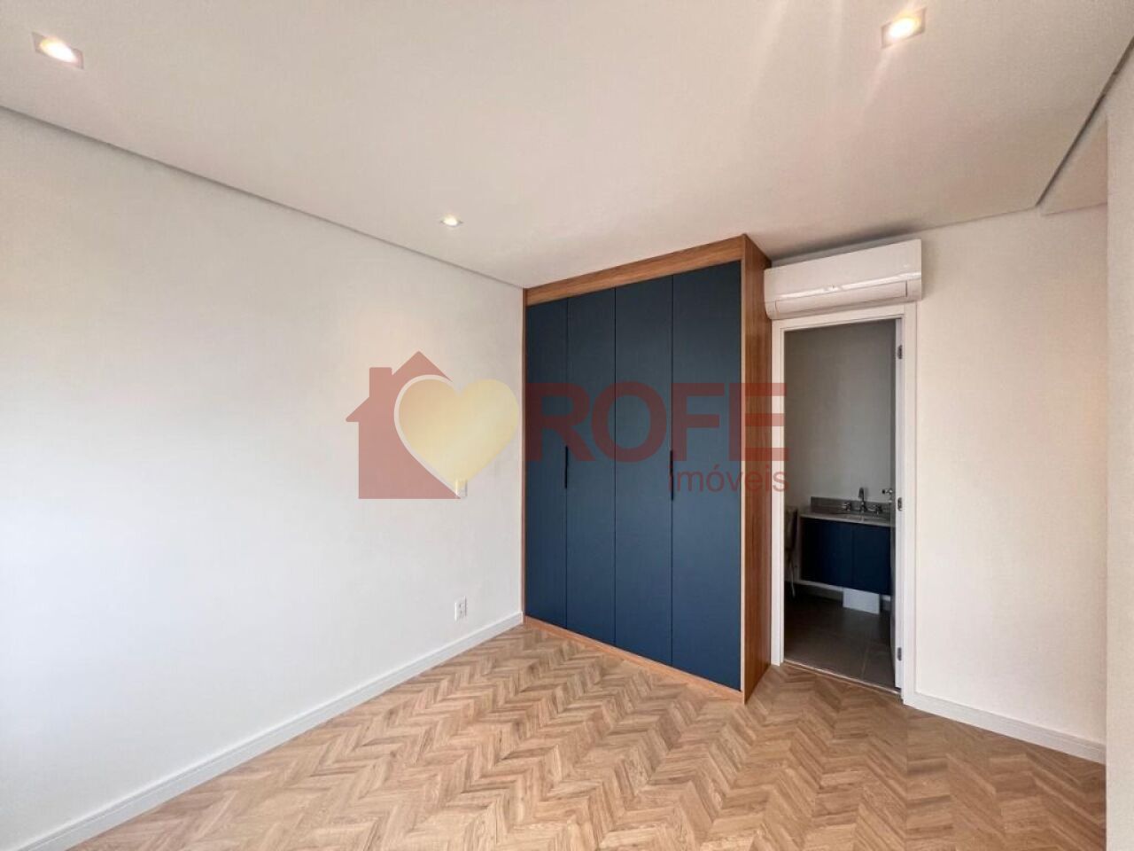 Foto 9 - RF40210