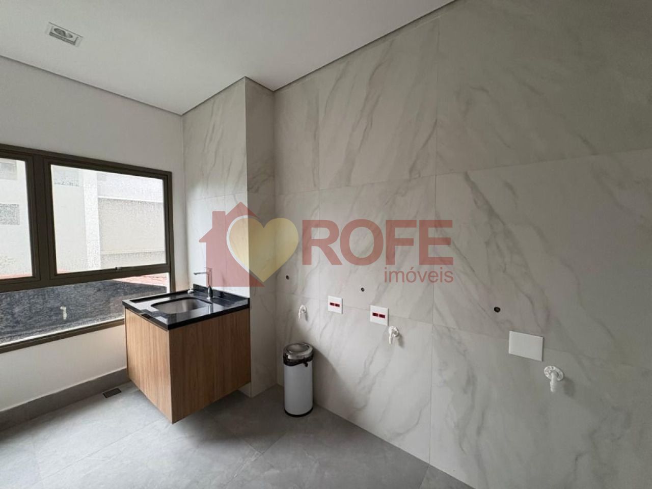 Foto 33 - RF40225