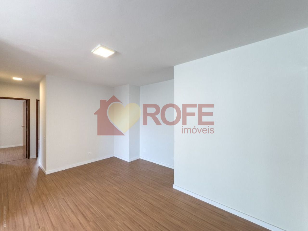 Foto 4 - RF40273