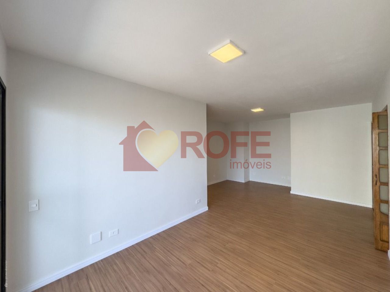 Foto 5 - RF40273