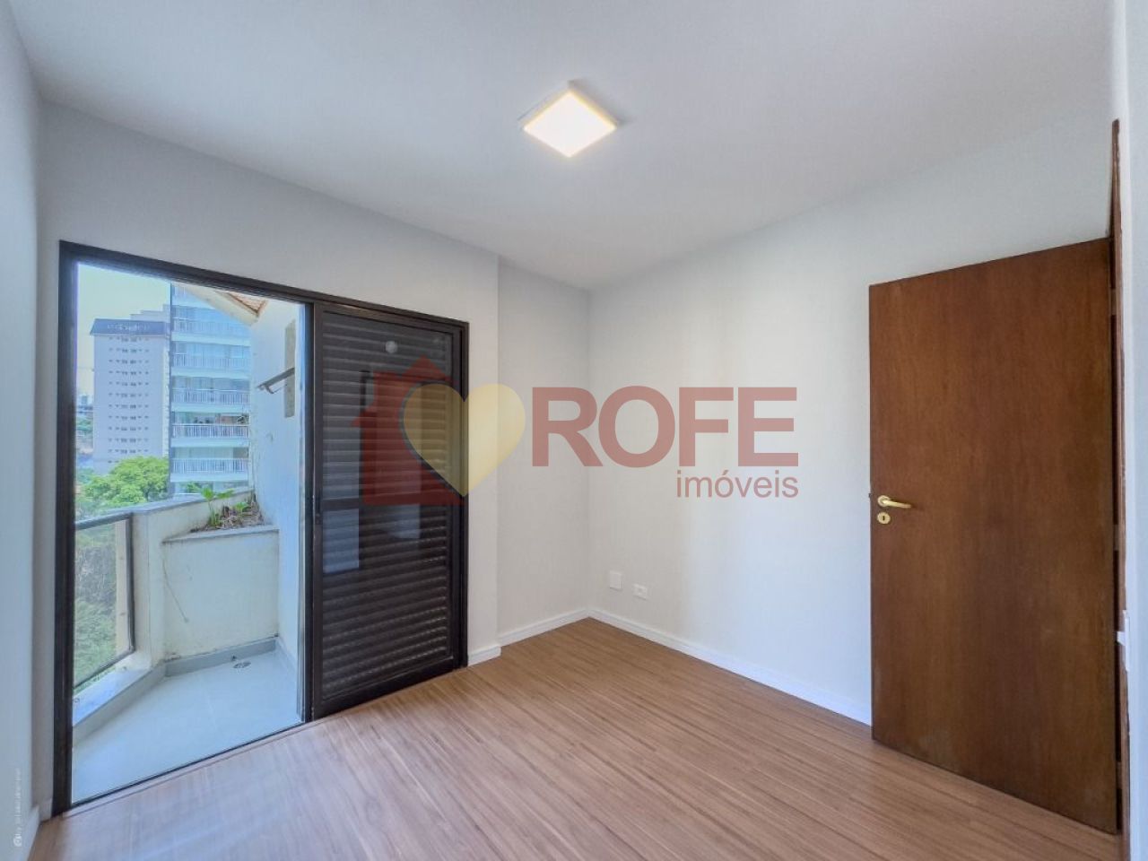 Foto 13 - RF40273