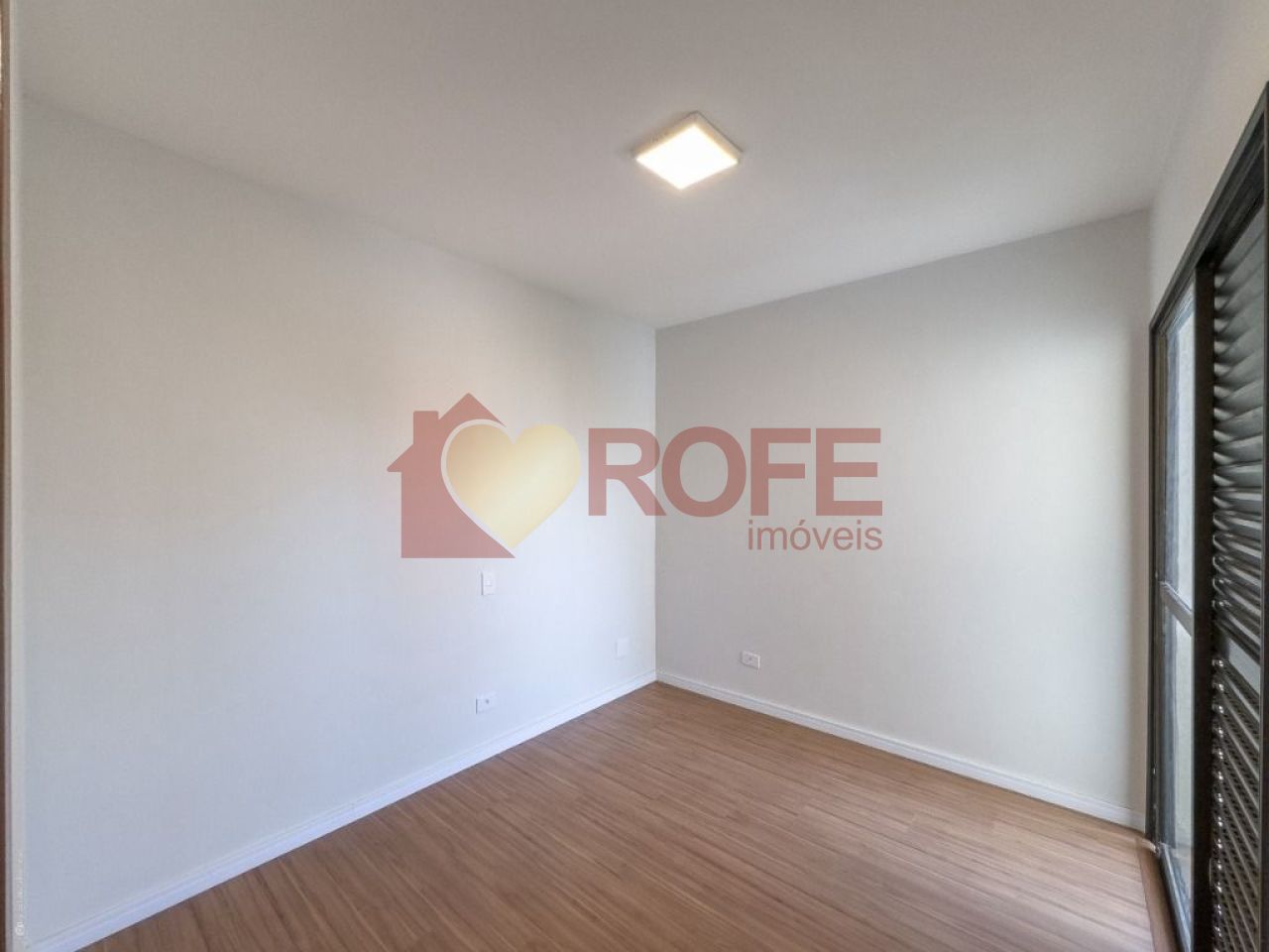 Foto 17 - RF40273