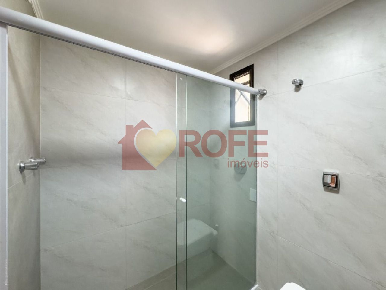 Foto 31 - RF40273