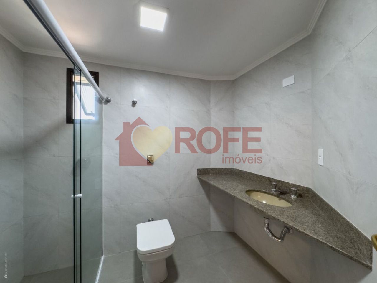 Foto 32 - RF40273