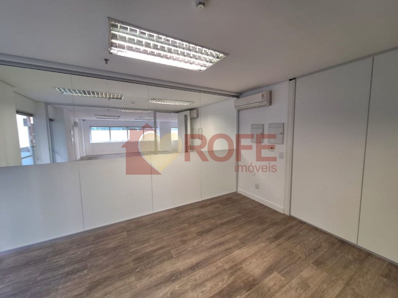 Foto 5 - RF40327