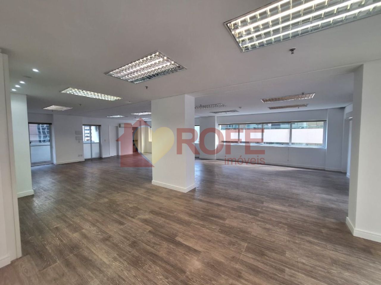Foto 9 - RF40327