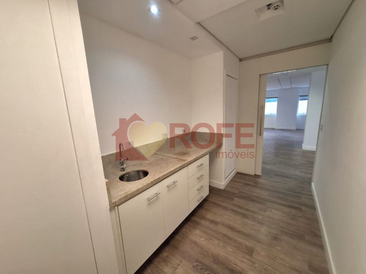 Foto 18 - RF40327