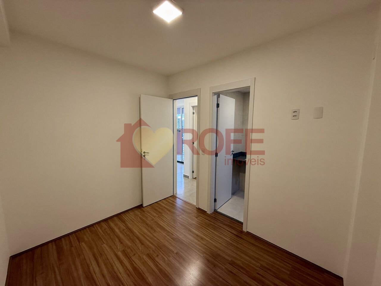 Foto 12 - RF40334