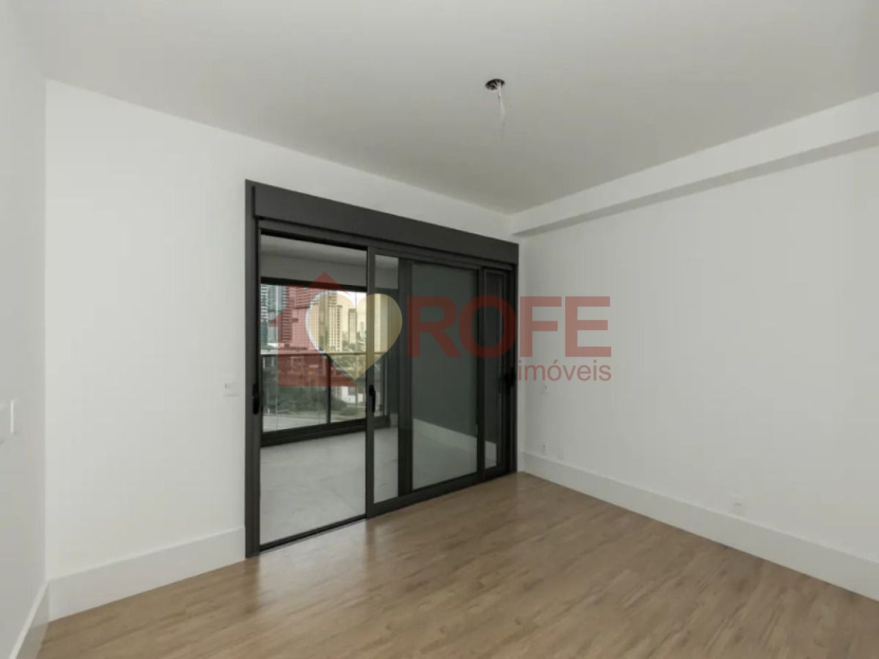 Foto 14 - RF40365
