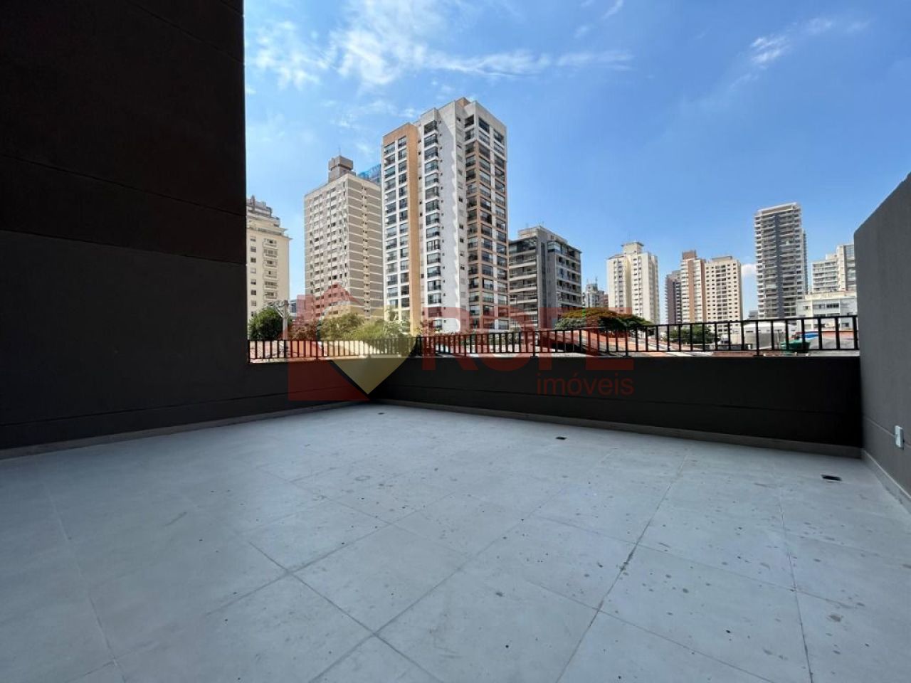 Foto 2 - RF40407