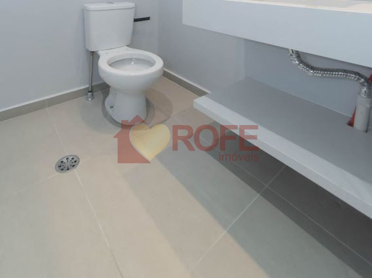 Foto 28 - RF40413