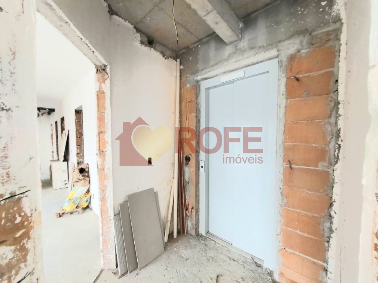 Foto 4 - RF40427