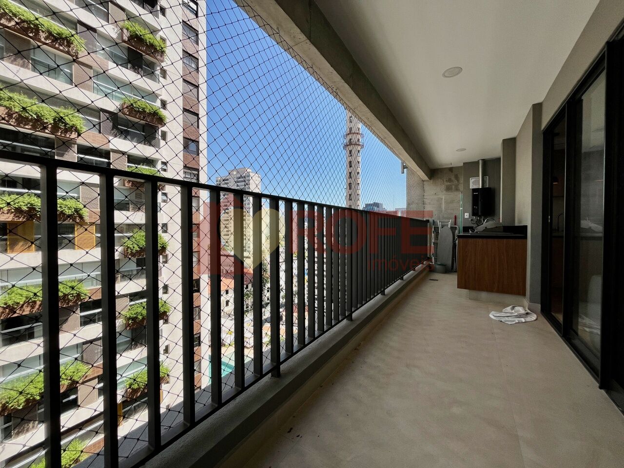 Foto 9 - RF40429