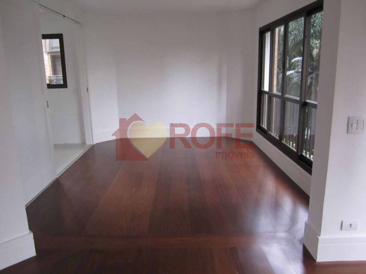 Foto 5 - RF40461