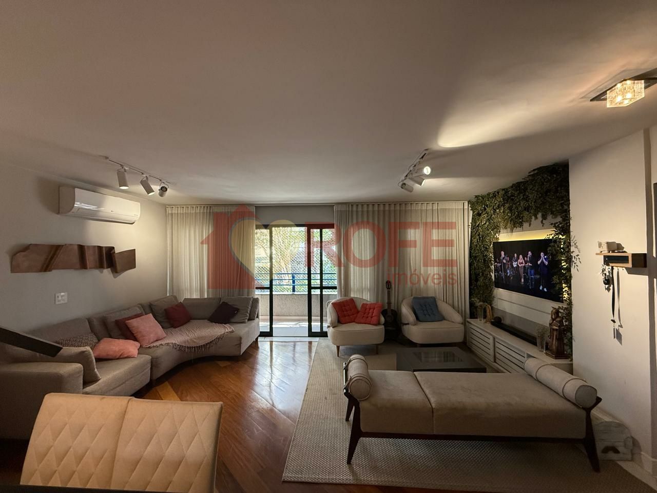 Foto 2 - RF40497