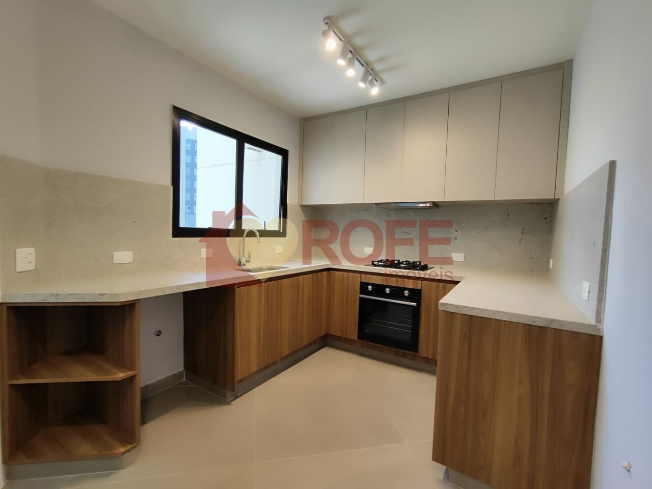 Foto 10 - RF40517