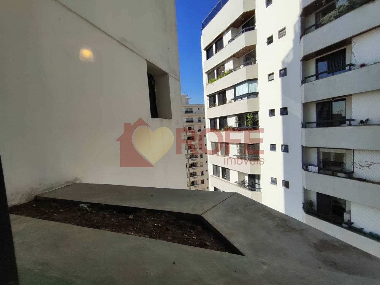 Foto 16 - RF40517