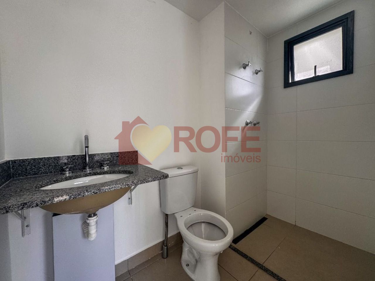 Foto 12 - RF40521