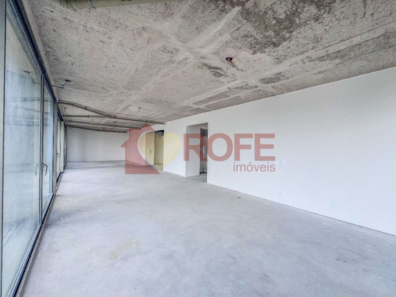Foto 2 - RF40609