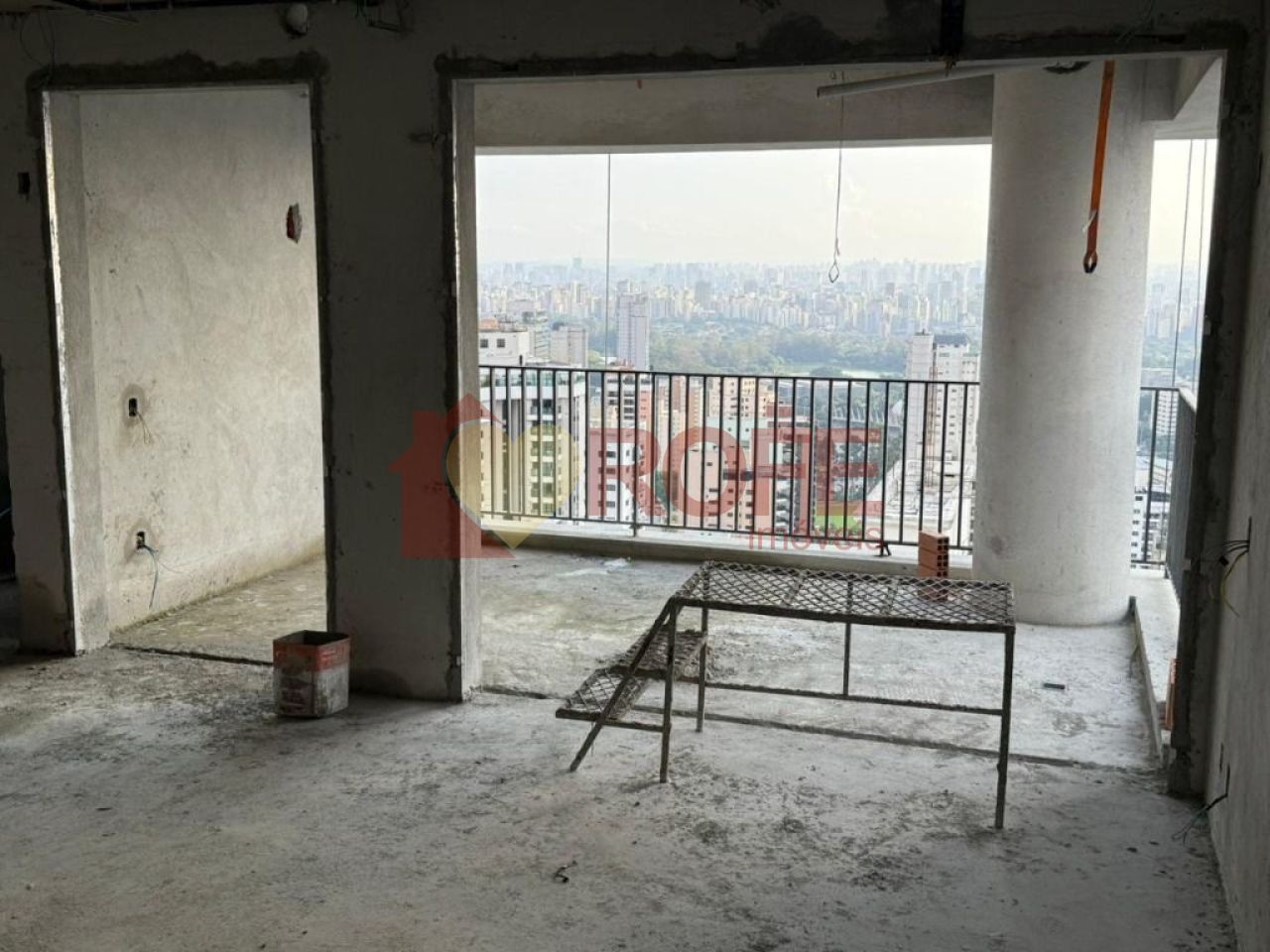 Foto 2 - RF40671