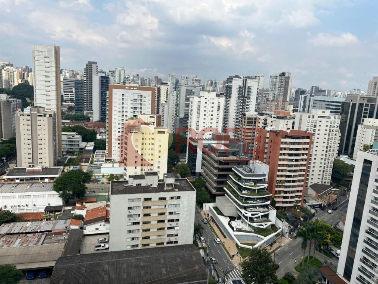 Foto 12 - RF40685