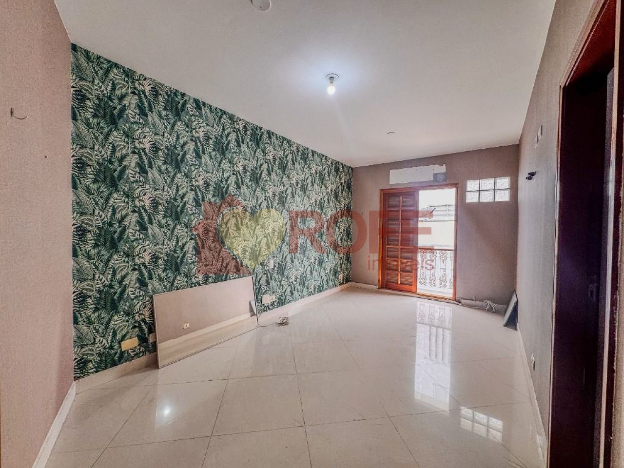 Foto 25 - RF40701