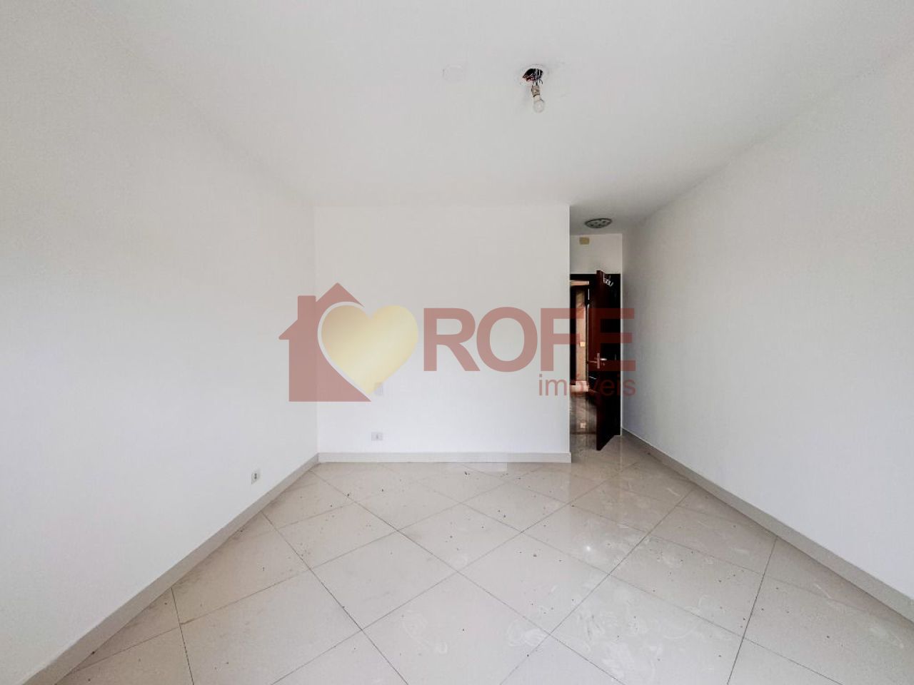 Foto 35 - RF40701