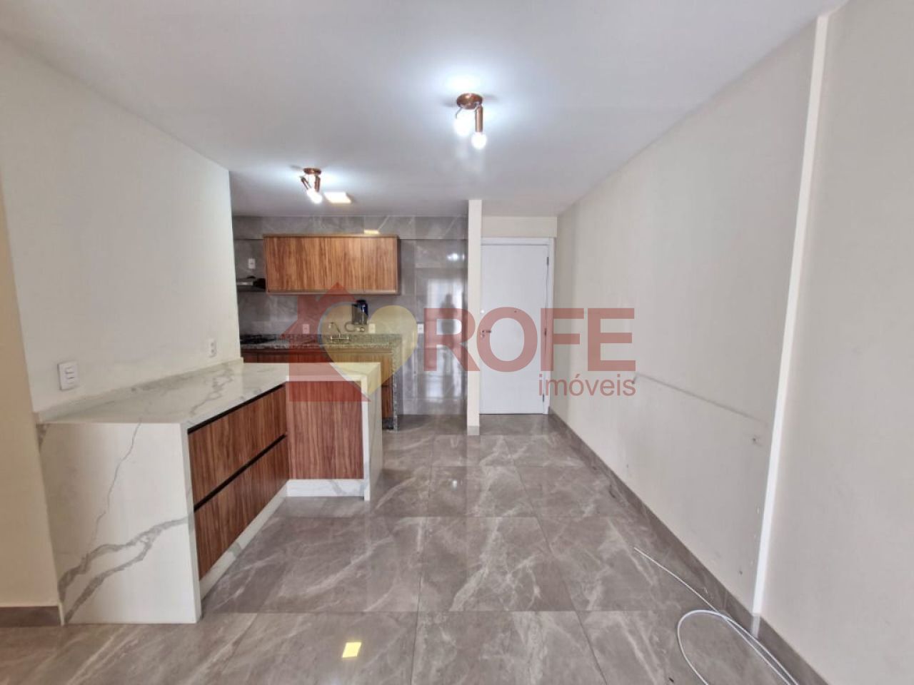 Foto 9 - RF40710